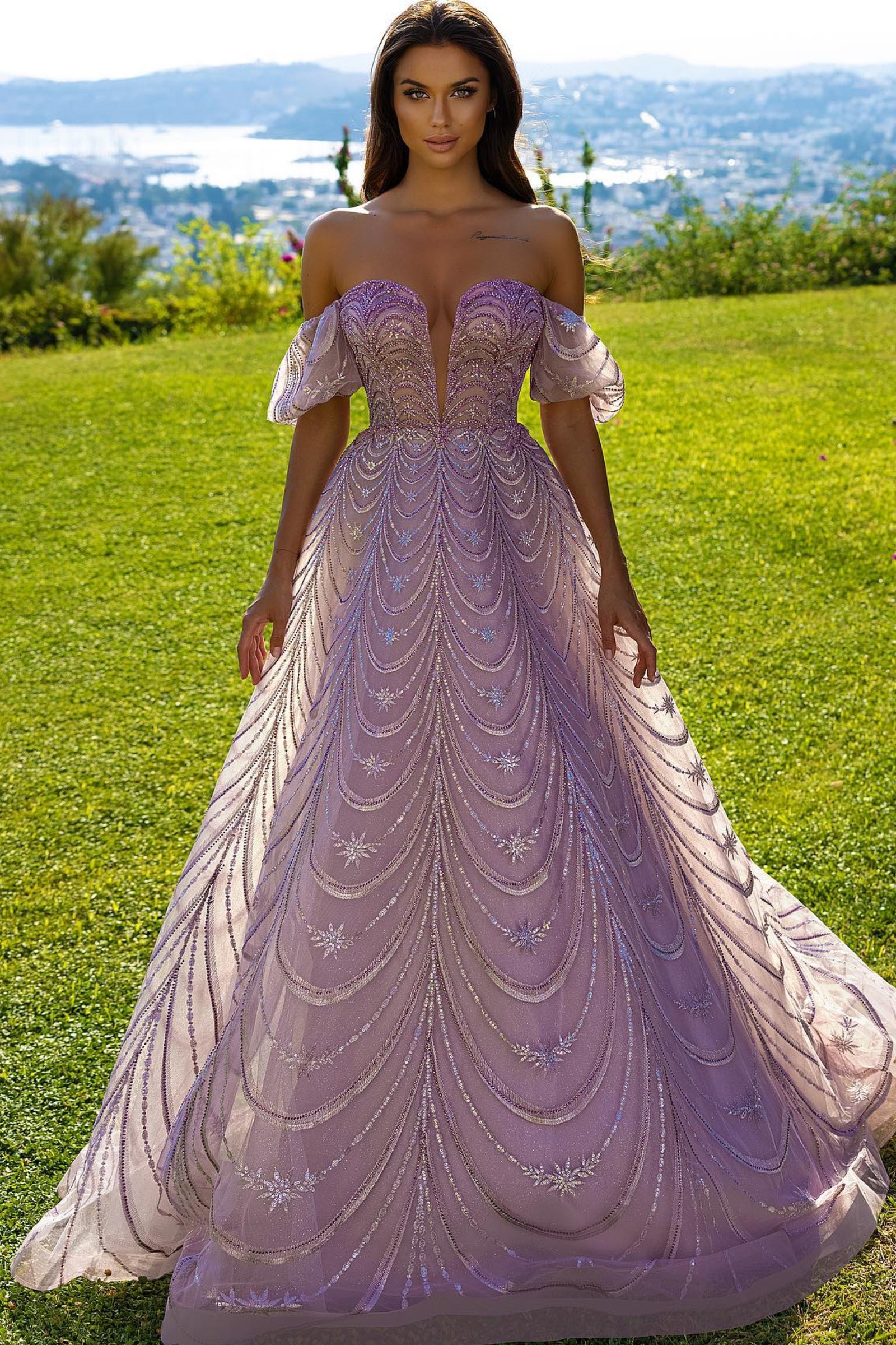 Rent catwalk couture Dresses, Bags & Accessories Designer24