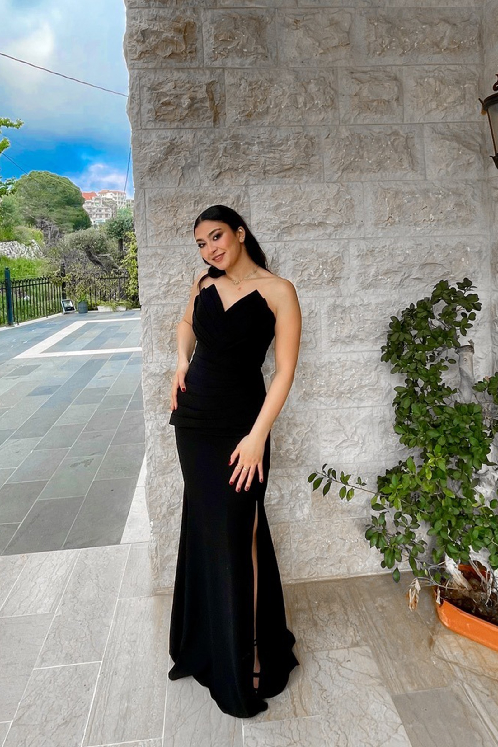 Rent dresses by Top Designers in Lebanon - Designer-24
