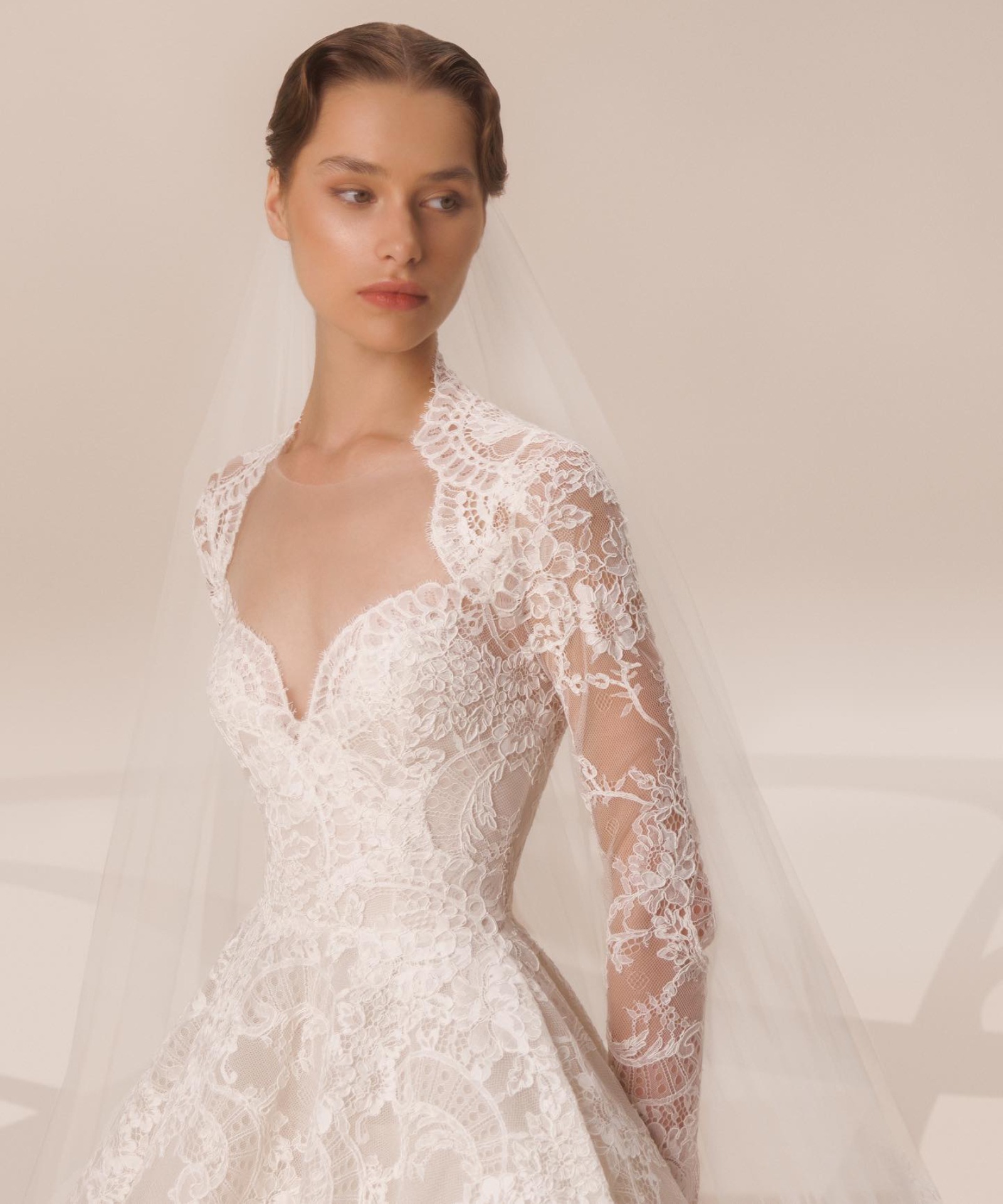 Rent ELIE SAAB Flowy Lace Long Sleeve Gown in Dubai - Designer 24
