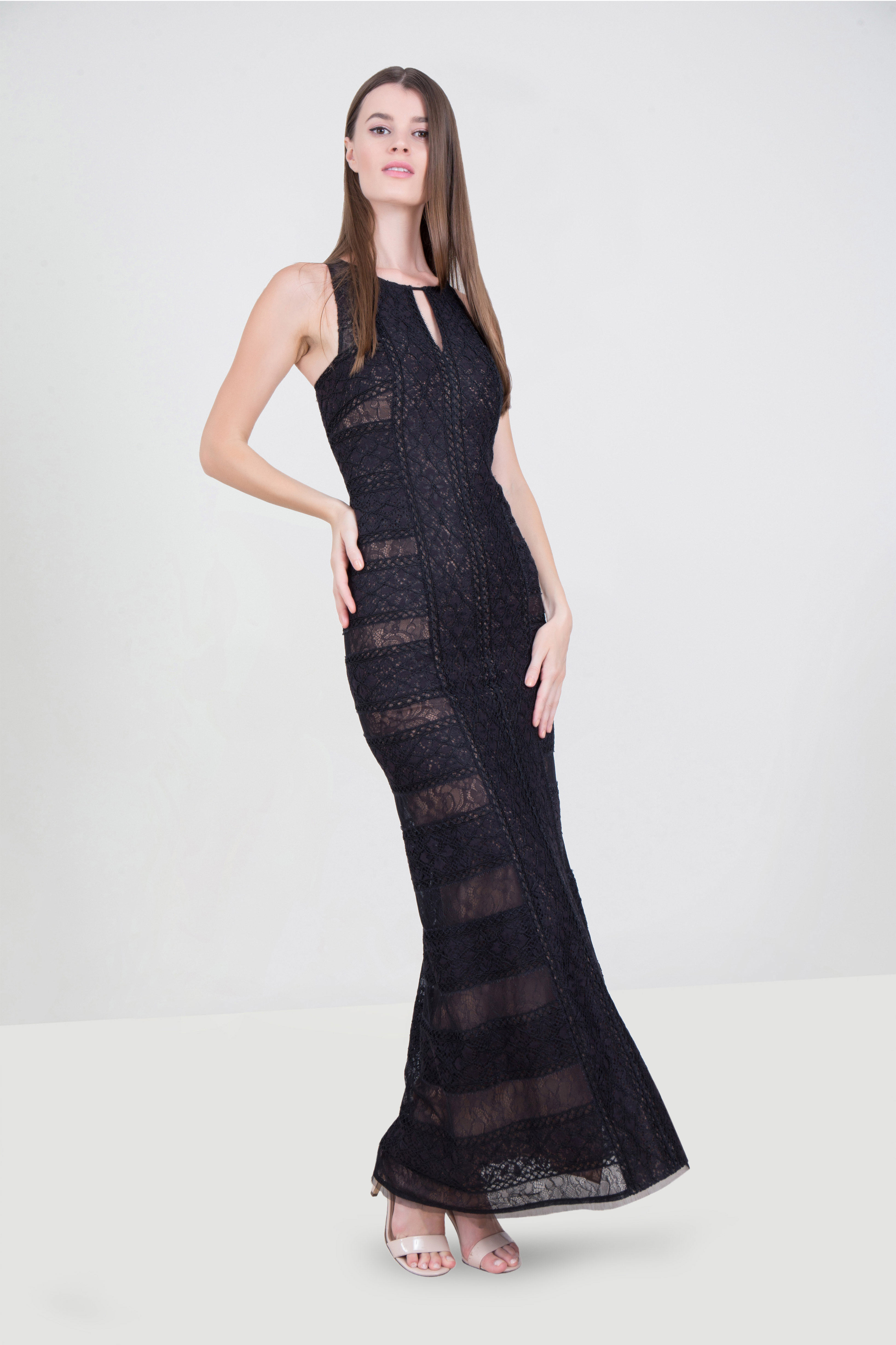 bcbg scalloped lace gown