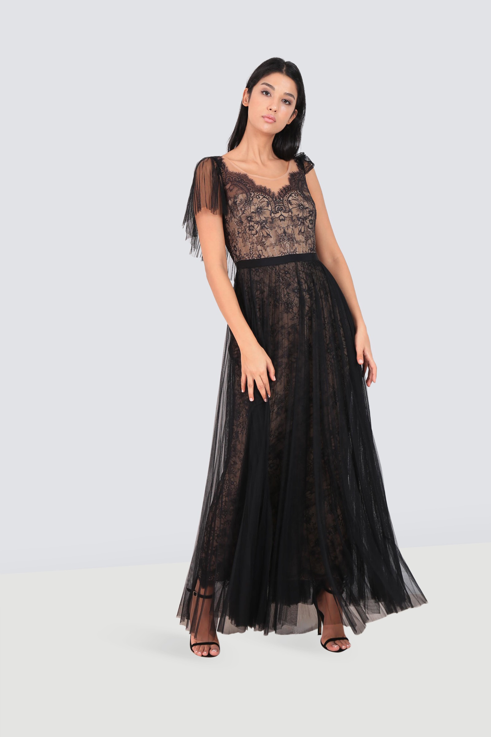 Rent MARCHESA NOTTE Scalloped Neckline Lace Gown in Dubai - Designer 24