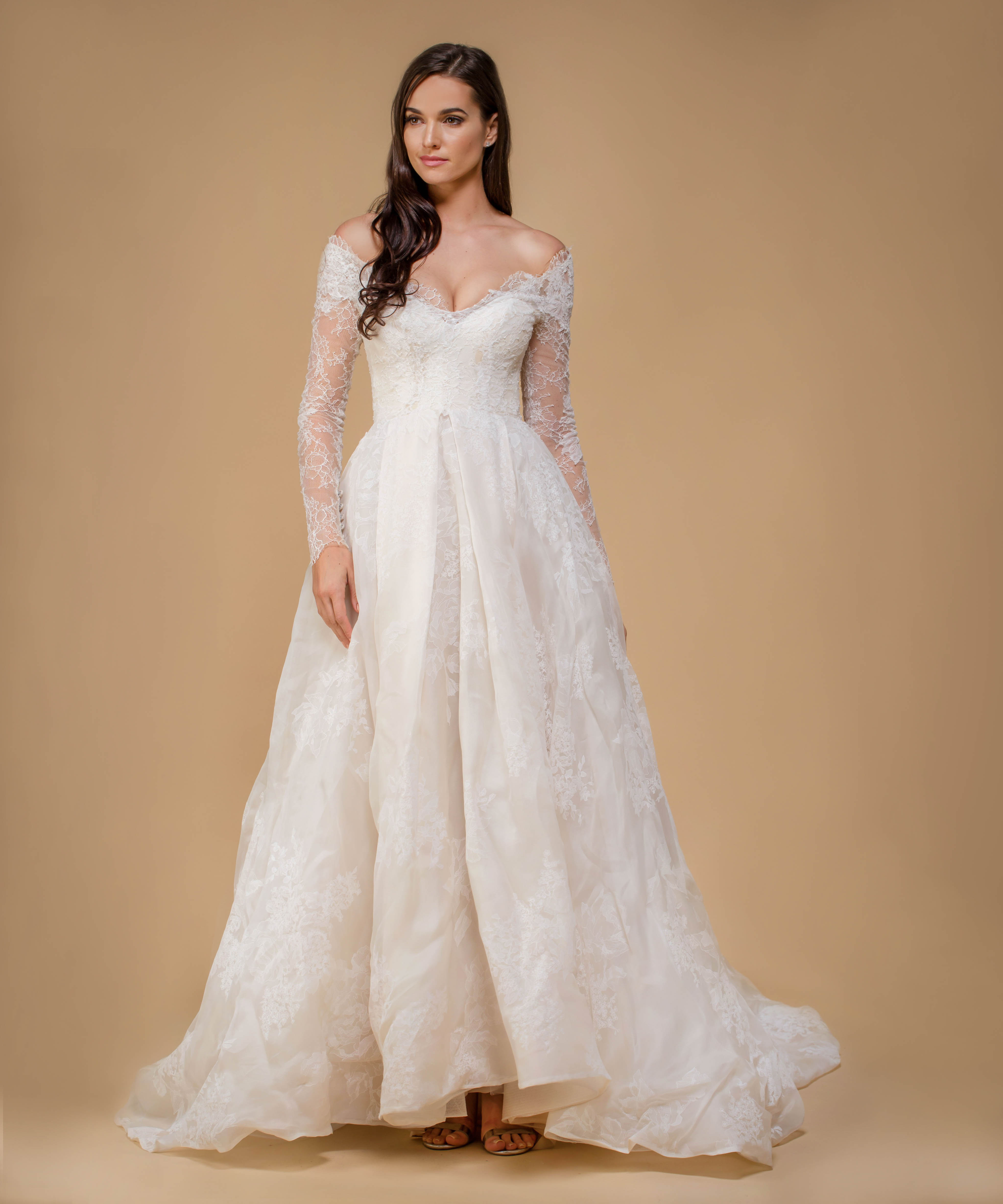 Rent Monique Lhuillier Off The Shoulder Lace Gown In Dubai