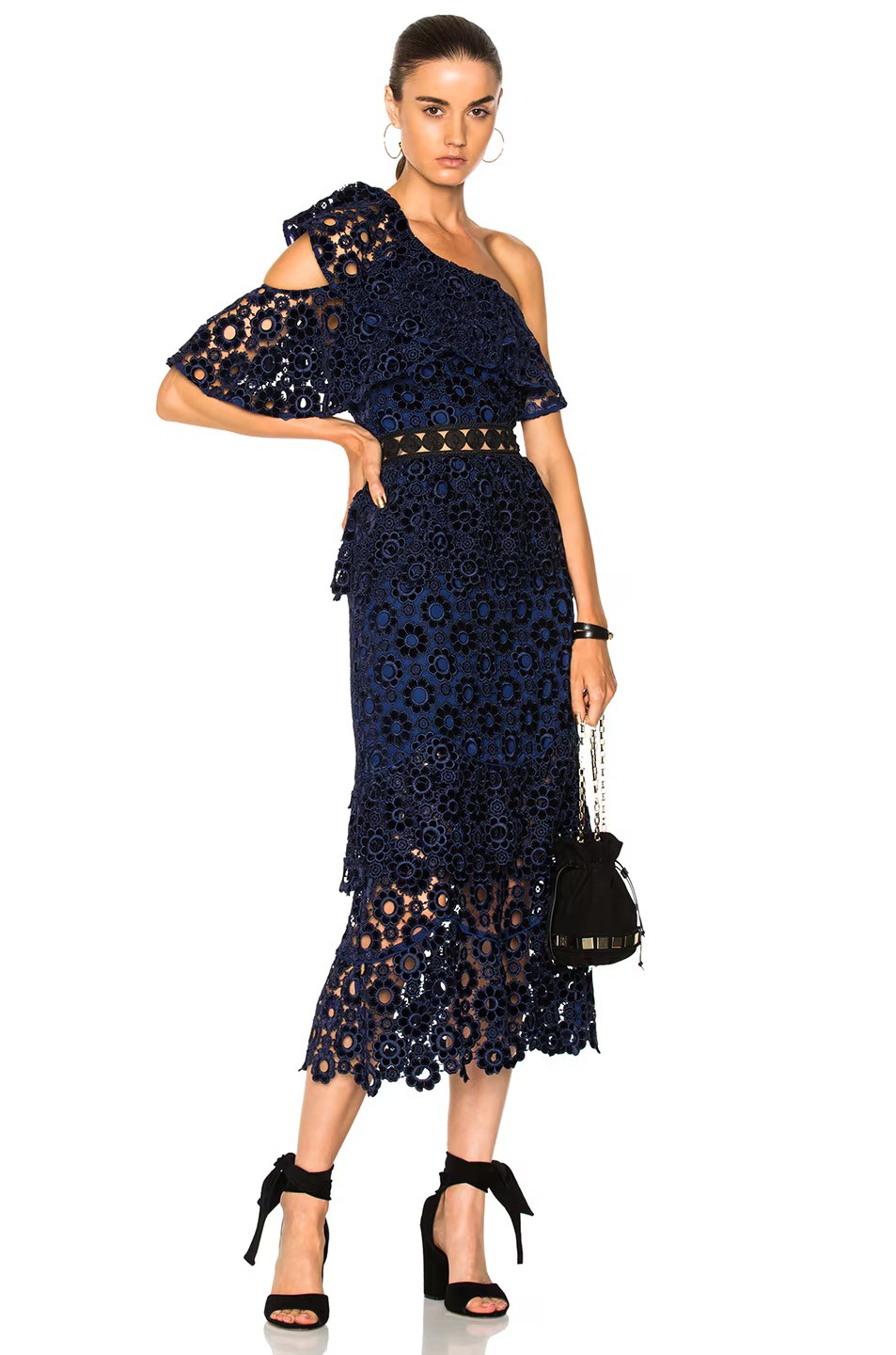LACE ONE SHOULDER MIDI DRESS IN BLACK