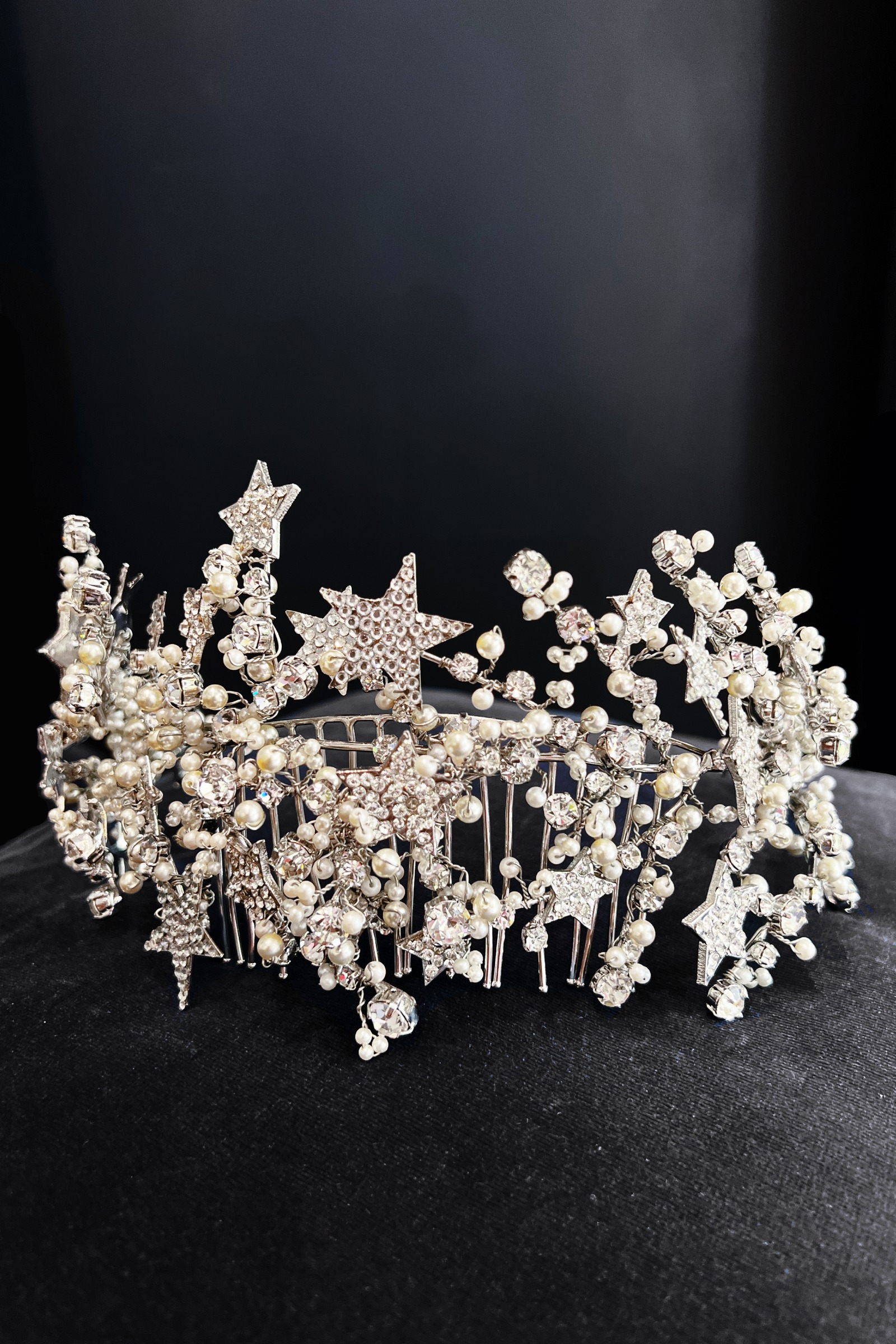 Rent ZUHAIR MURAD Stars And Pearls Headpiece in Dubai  display picture 1